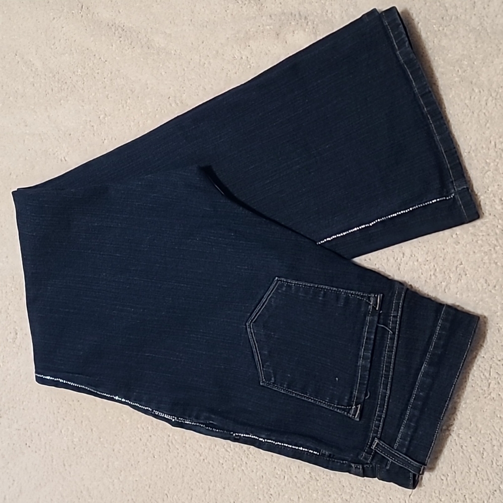 Not Your Daughter Jean's size 14 w sparkles ✨️